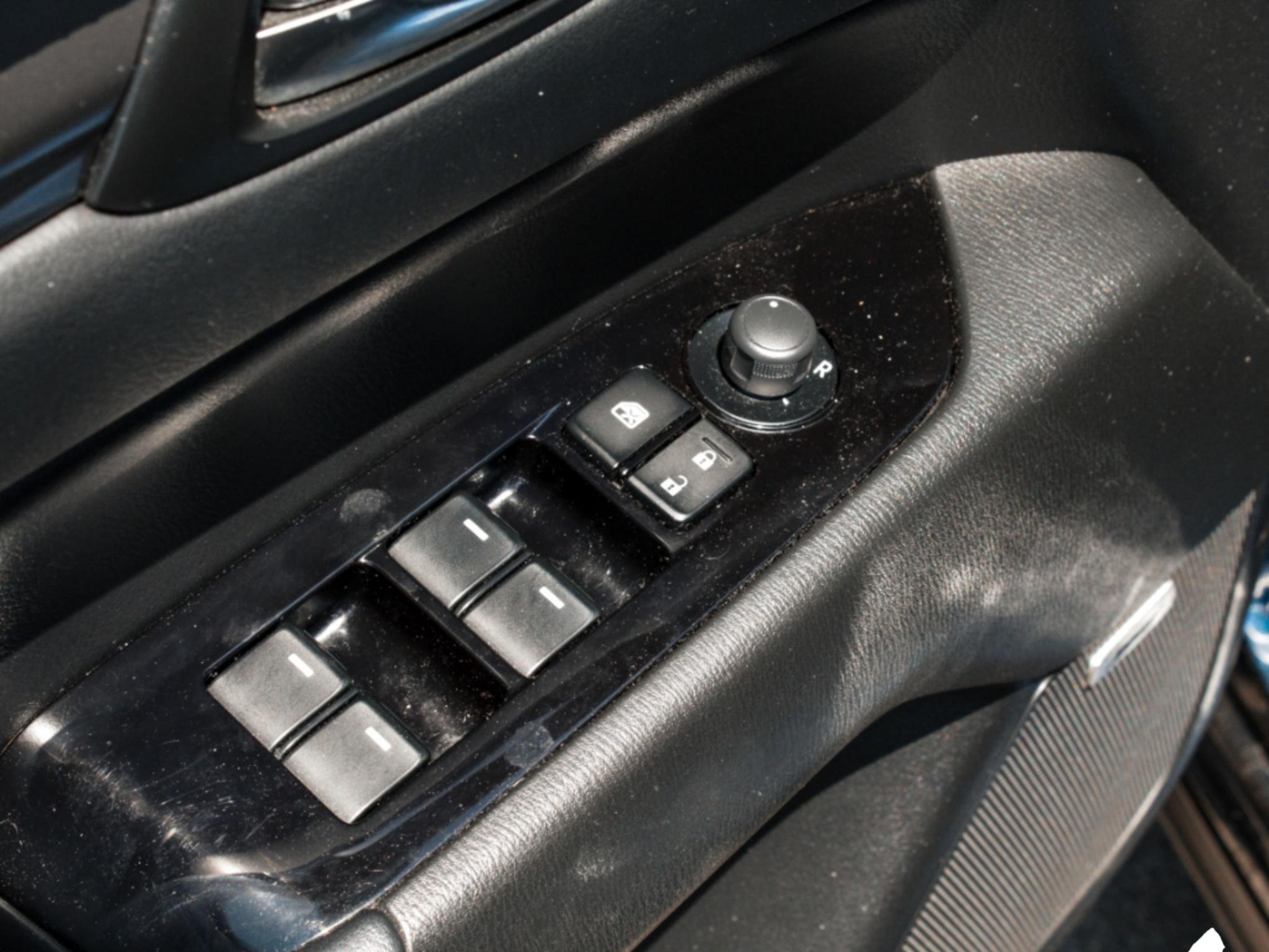 Used 2019 Deep Crystal Blue Mica Mazda Touring image 8