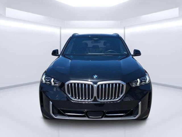 Used 2026 Black BMW sDrive40i image 8