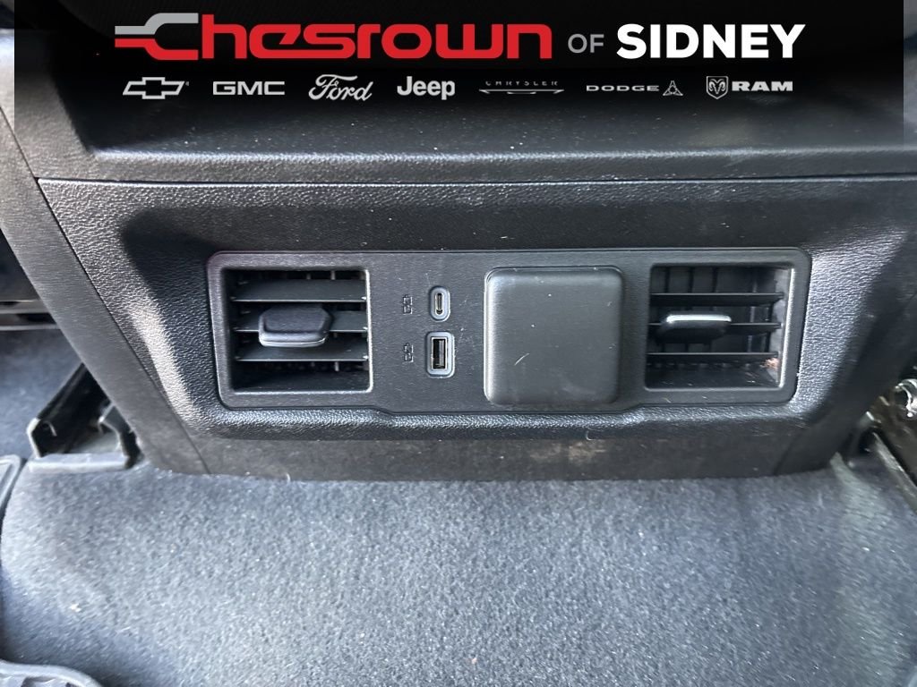 Used 2023 Summit White GMC Elevation image 27