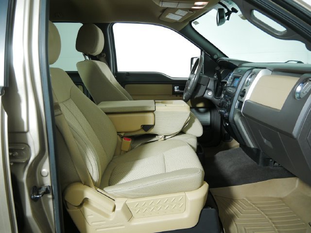 Used 2013  Ford XLT image 13
