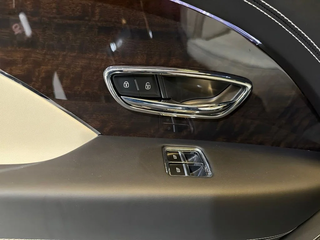 Used 2023 Black Bentley Azure image 44