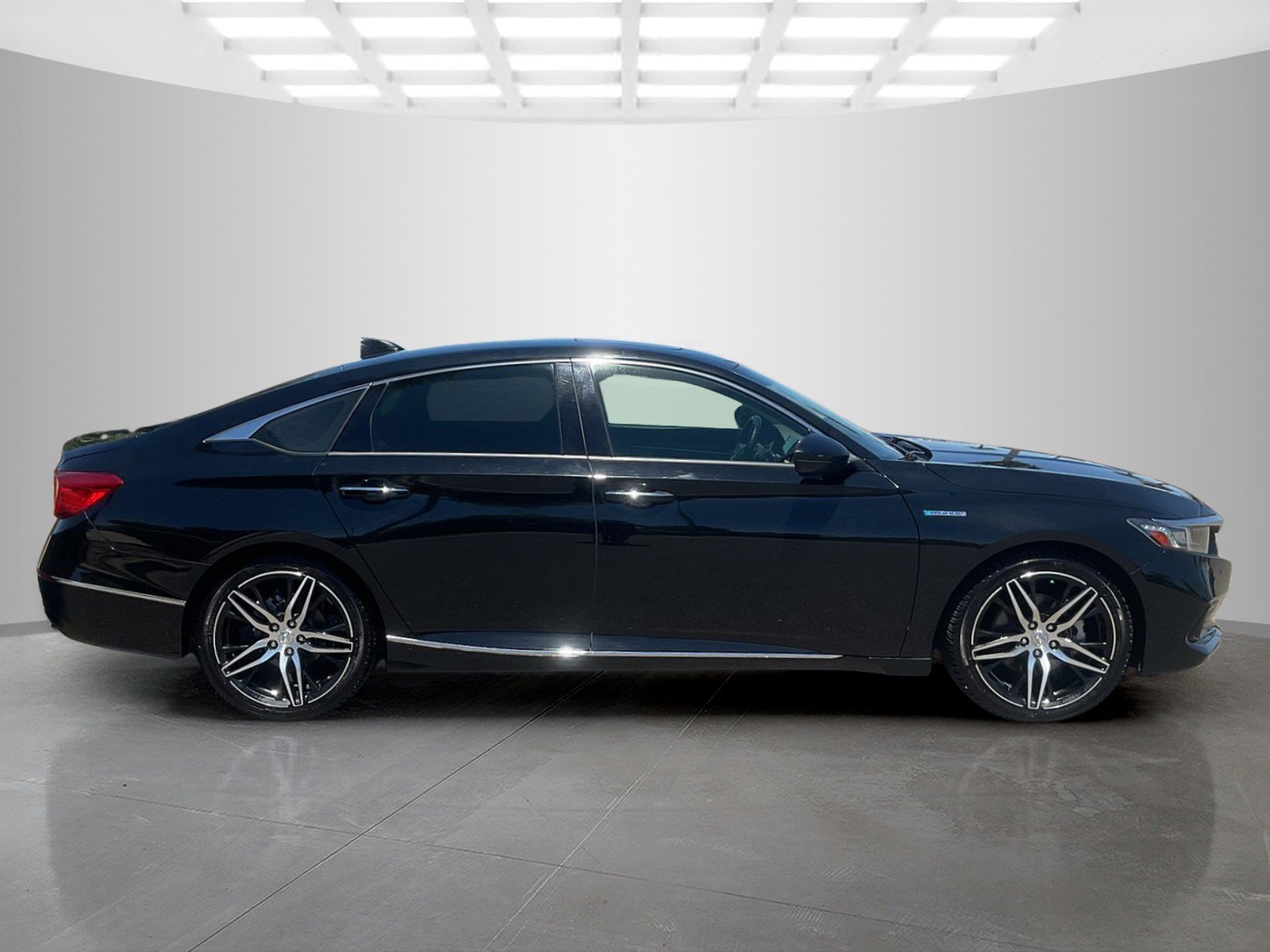 Used 2021 Crystal Black Pearl Honda Touring image 6