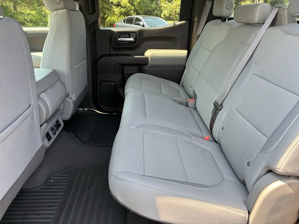 Used 2019 BLACK Chevrolet LT image 19