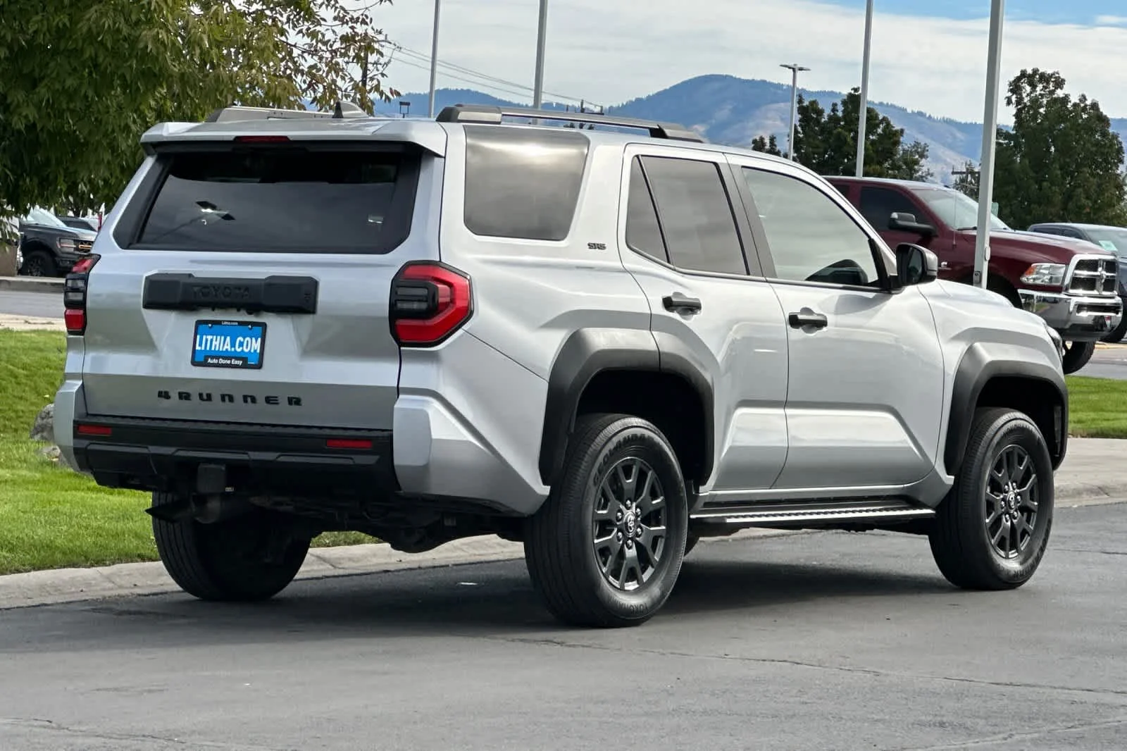 Certified Used 2025 CUTTING EDGE Toyota SR5 image 2