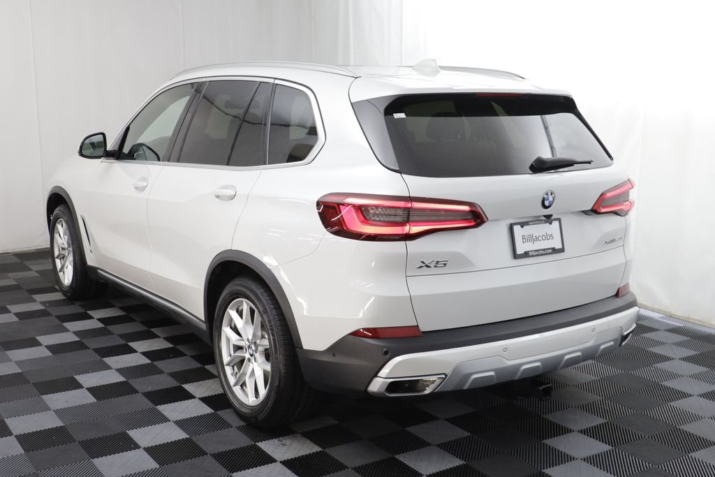 Used 2019 Mineral White Metallic BMW xDrive40i image 16