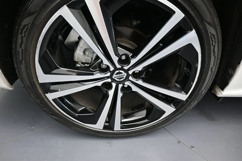 Used 2020 Aspen White Tricoat Nissan SR image 39
