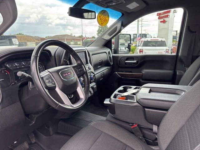 Used 2022 Red GMC SLE image 19