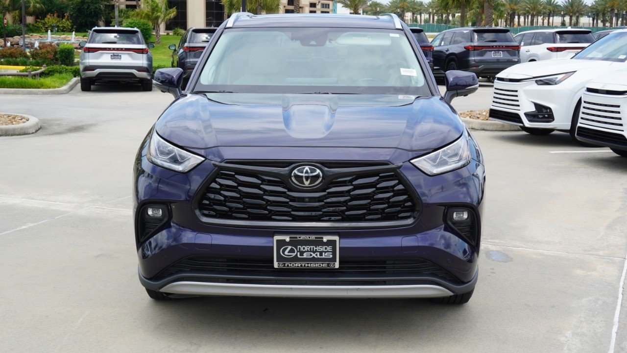 Used 2024 Blue Toyota Platinum image 2
