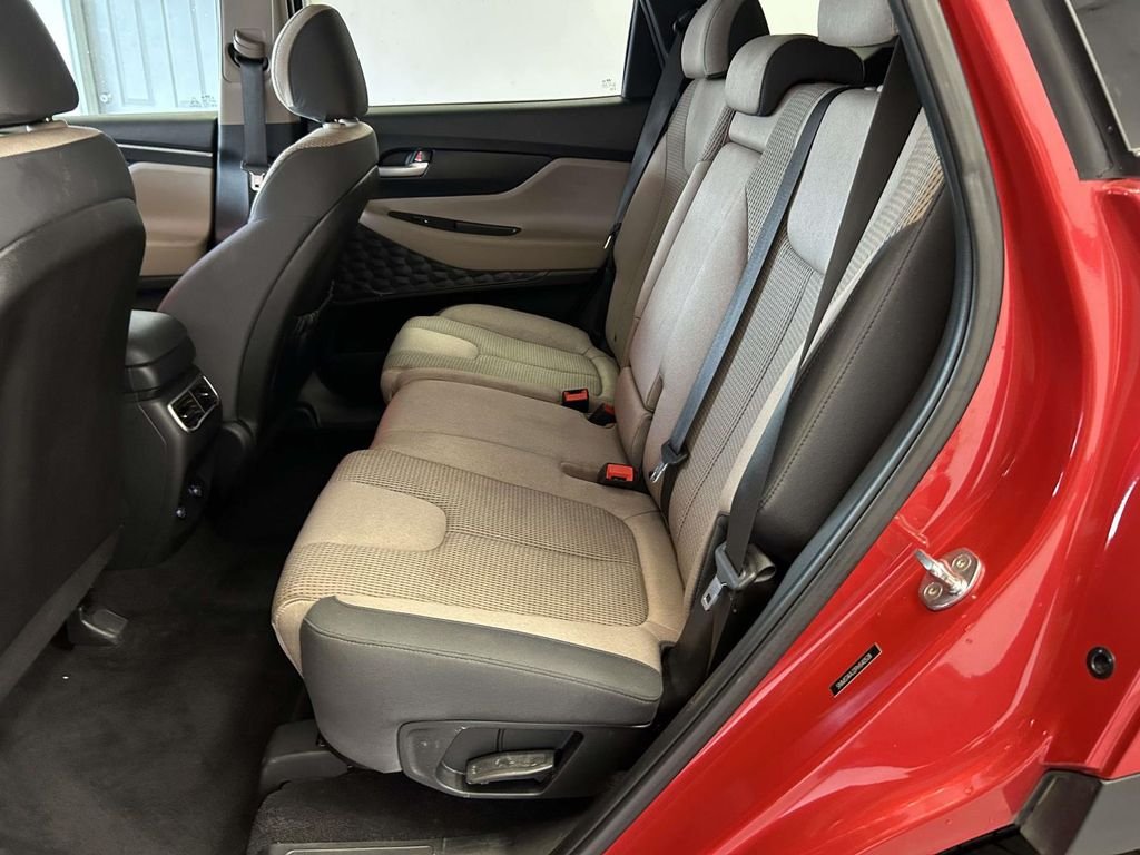 Used 2023 Red Hyundai SE image 13