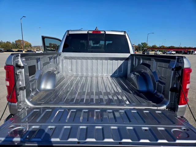 New 2025 Billet Silver Metallic Clear-Coat Exterior Paint RAM Big Horn/Lone Star image 23