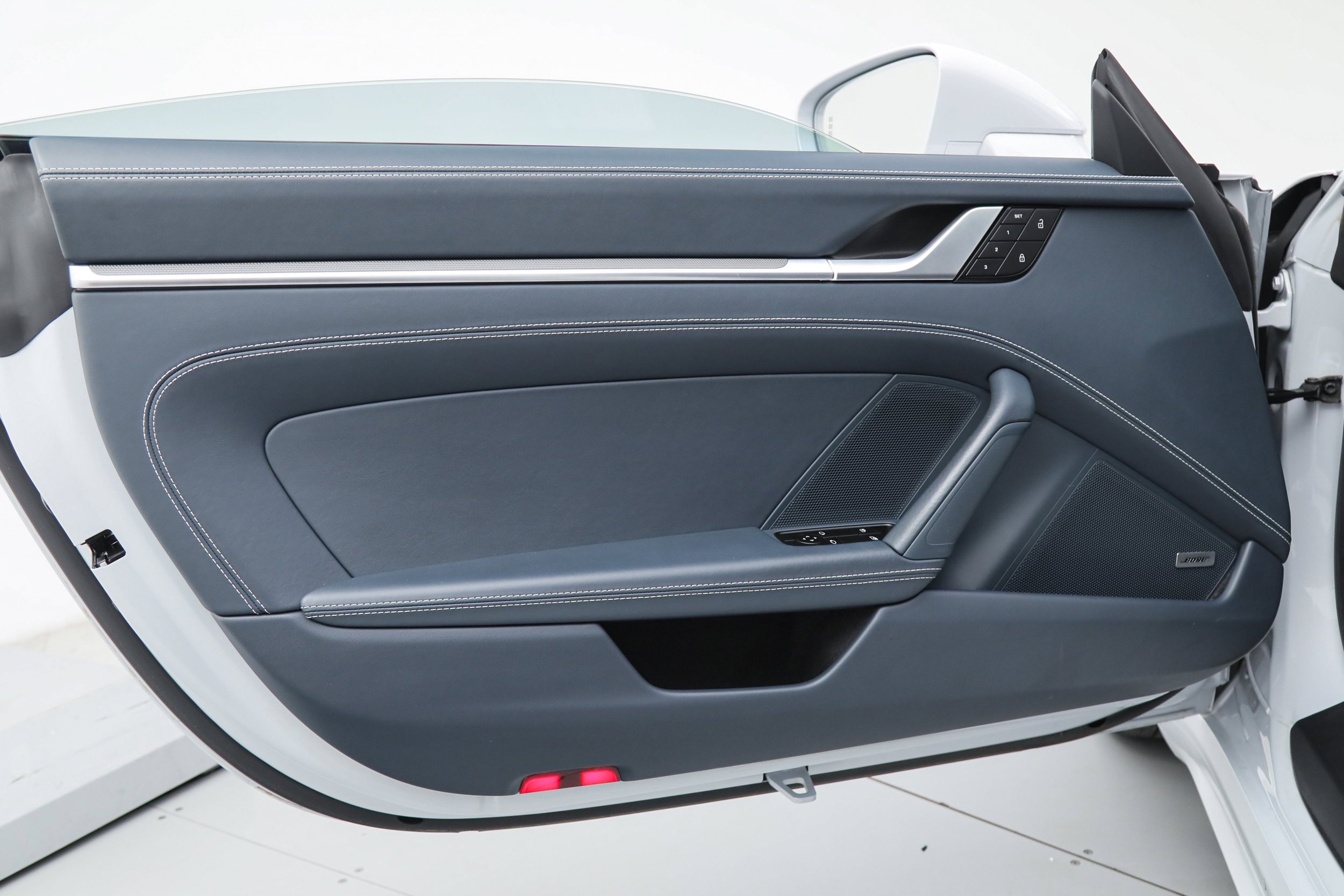 Used 2024 Silver Porsche Turbo Coupe image 27