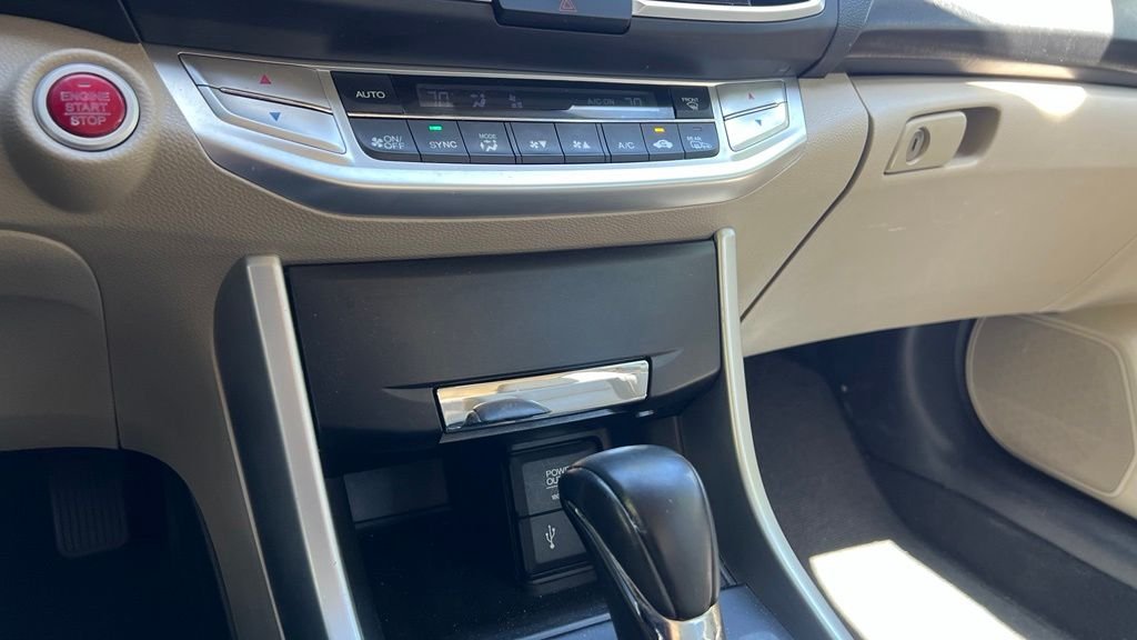 Used 2014 White Honda EX-L image 20