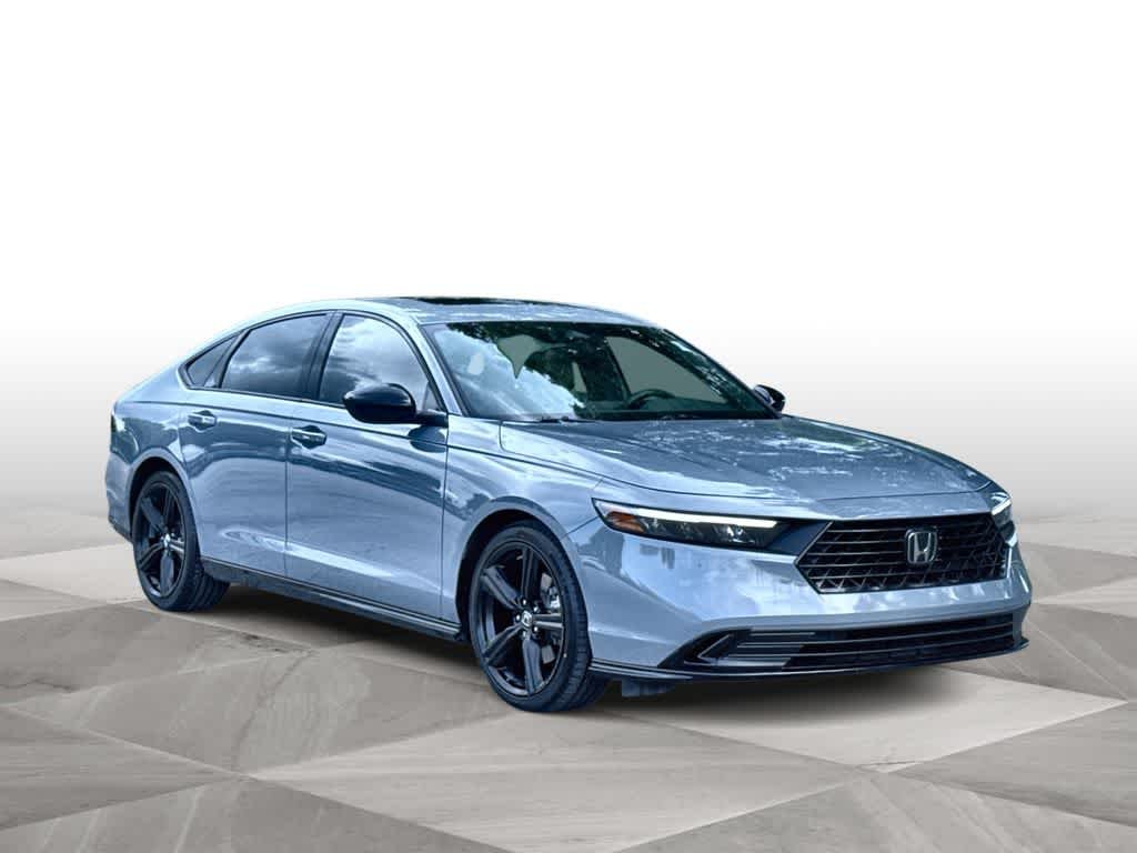 Used 2023  Honda  image 2