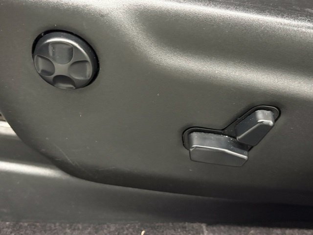 Used 2016 Silver Jeep Laredo image 17