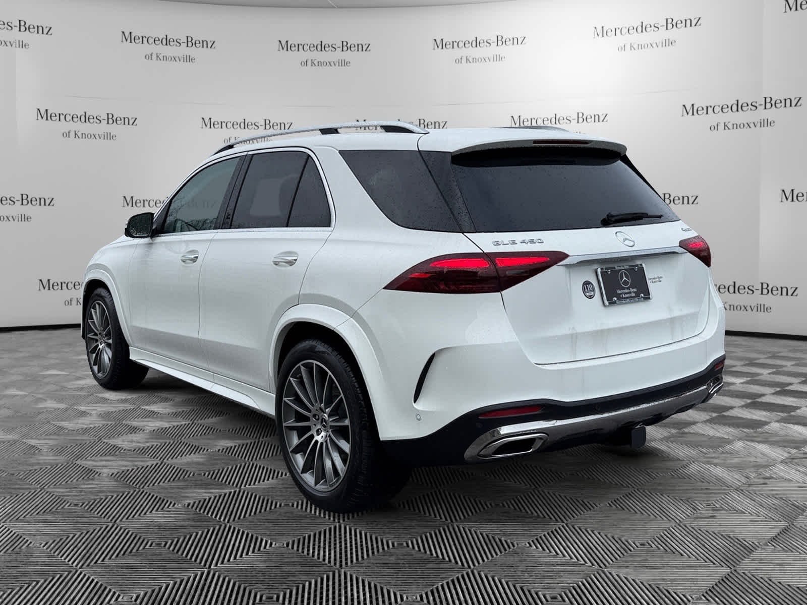 New 2026 Polar White Mercedes-Benz GLE 450 image 3