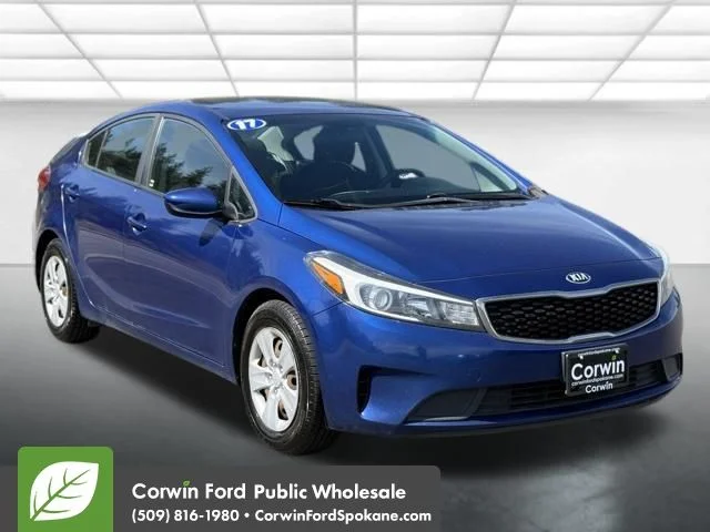 2017 Kia Forte LX AT's photo