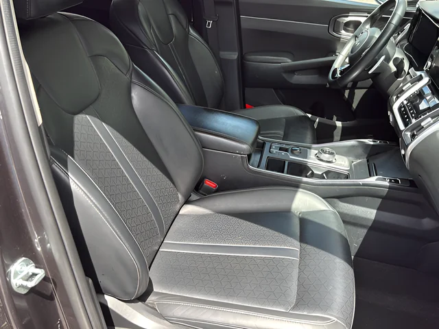 Used 2023 Gray Kia EX image 9