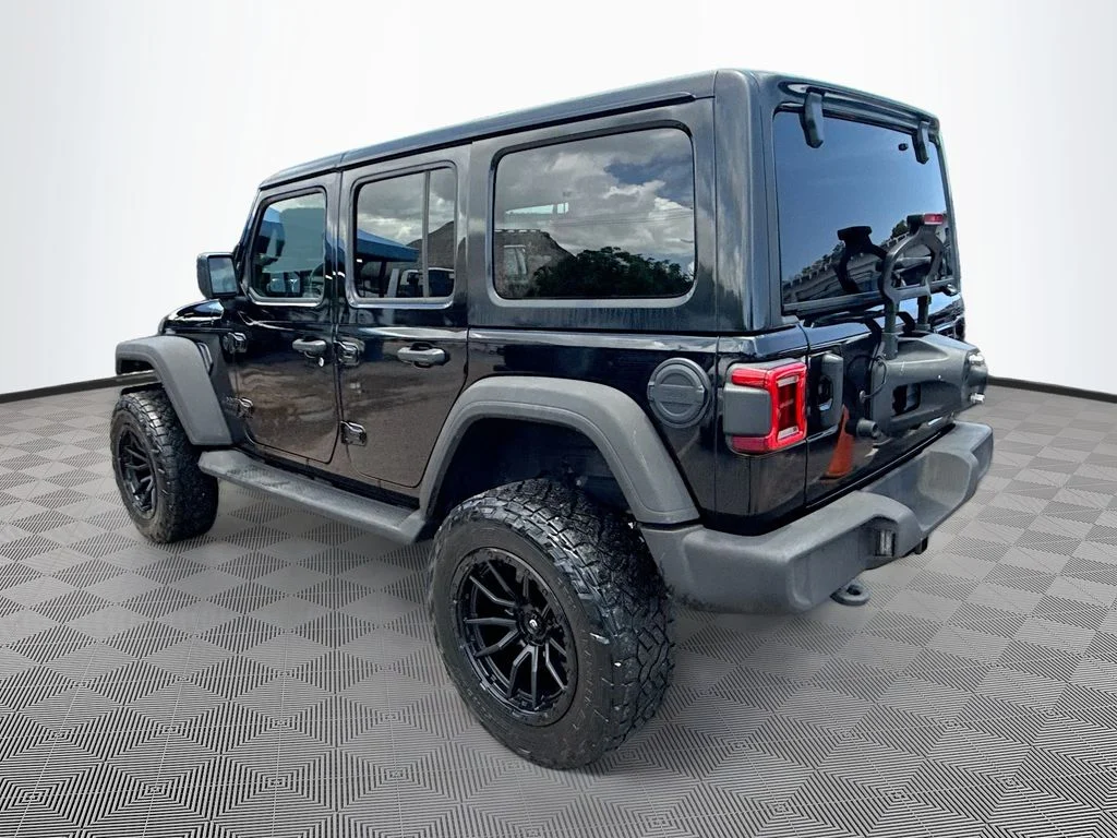 Used 2021 Black Jeep Unlimited Sport Altitude image 8