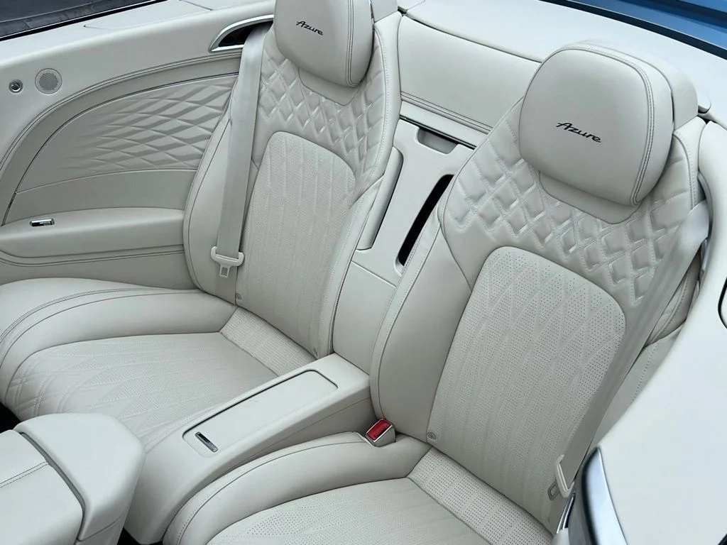 Used 2026  Bentley Azure image 17