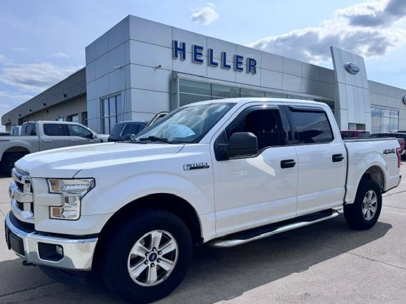 Used 2017 Oxford White Ford XLT image 3