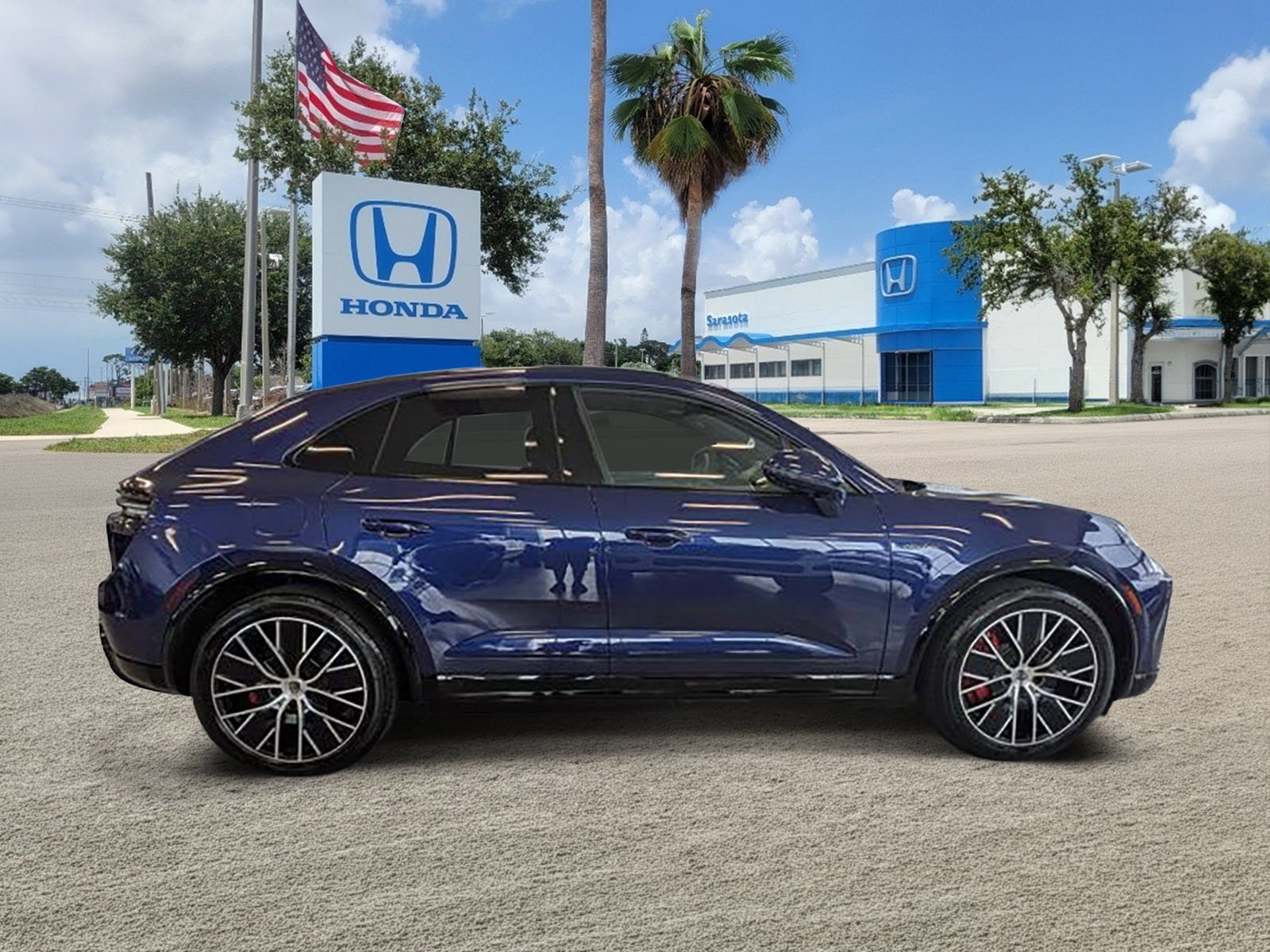 Used 2024 Porsche Macan Turbo Electric with VIN WP1AC2XA0RL200552 for sale in Sarasota, FL