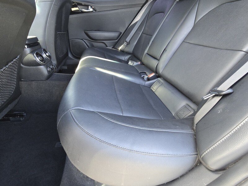 Used 2020 White Kia GT-Line image 12