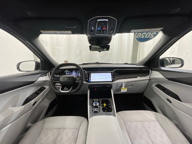 New 2026 Bright White Clear-Coat Exterior Paint Jeep Overland image 16