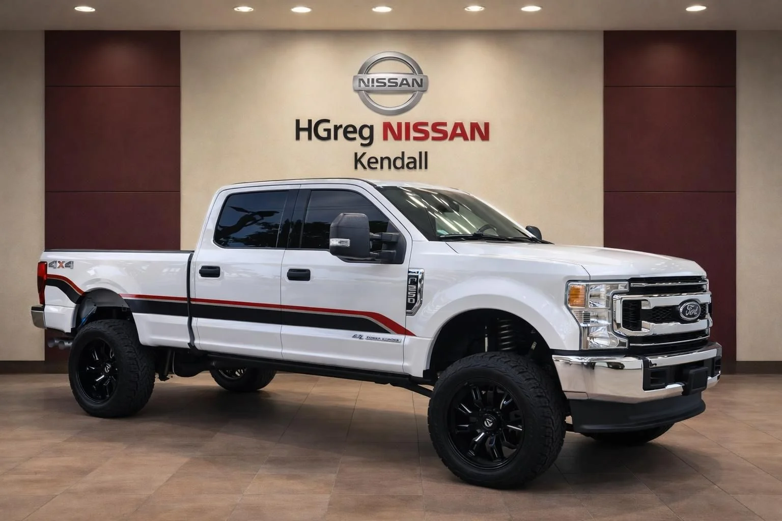 Used 2020 White Ford XLT image 5