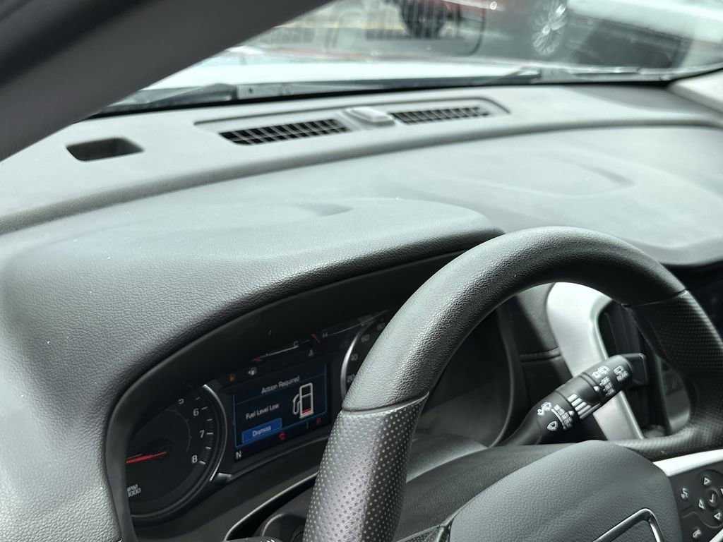2024 GMC TERRAIN - Image 9