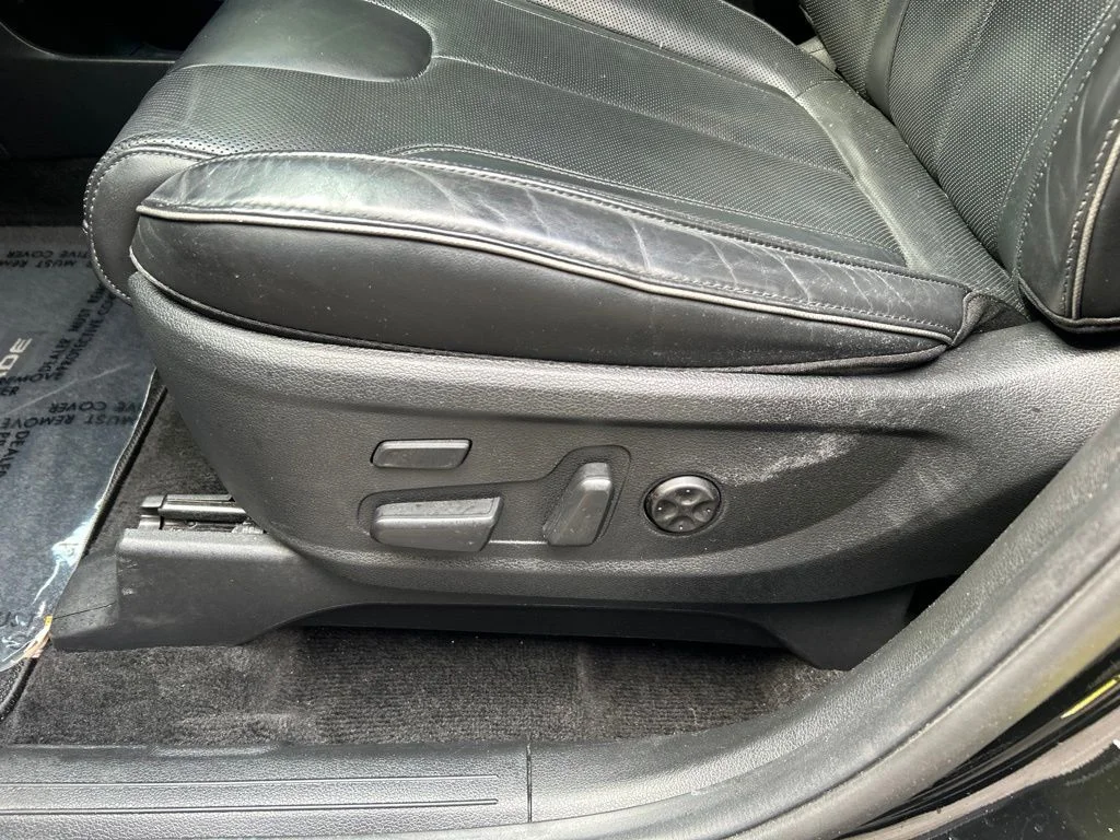 Used 2021 Black Hyundai Calligraphy image 15
