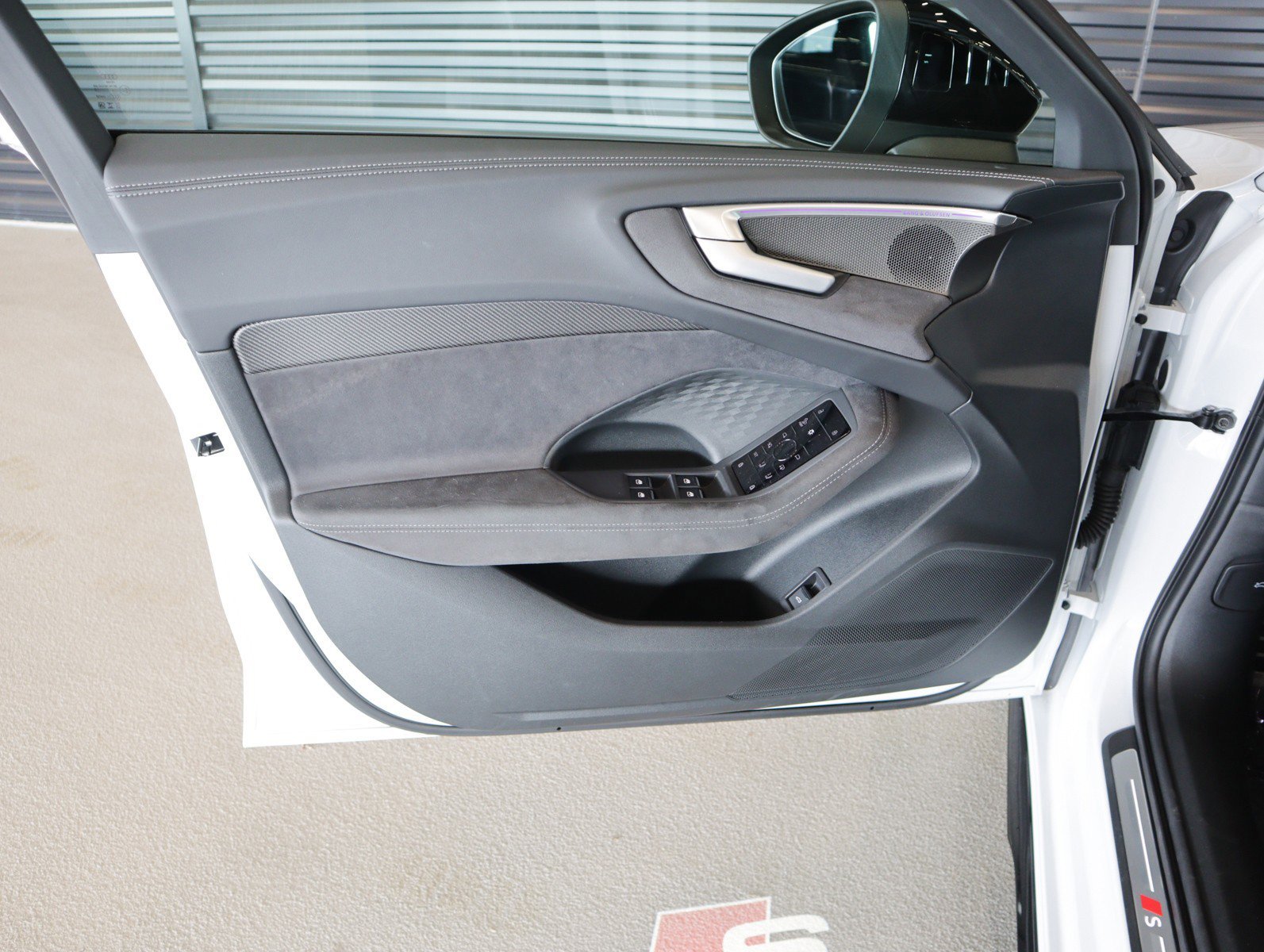 Used 2025 Glacier White Metallic Audi Premium Plus image 26