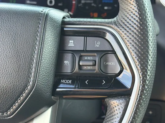 Used 2024 Silver Toyota Platinum image 34