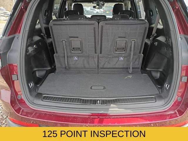 Used 2023 Red Jeep Altitude image 10