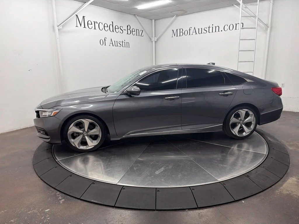 Used 2018 Gray Honda Touring image 4