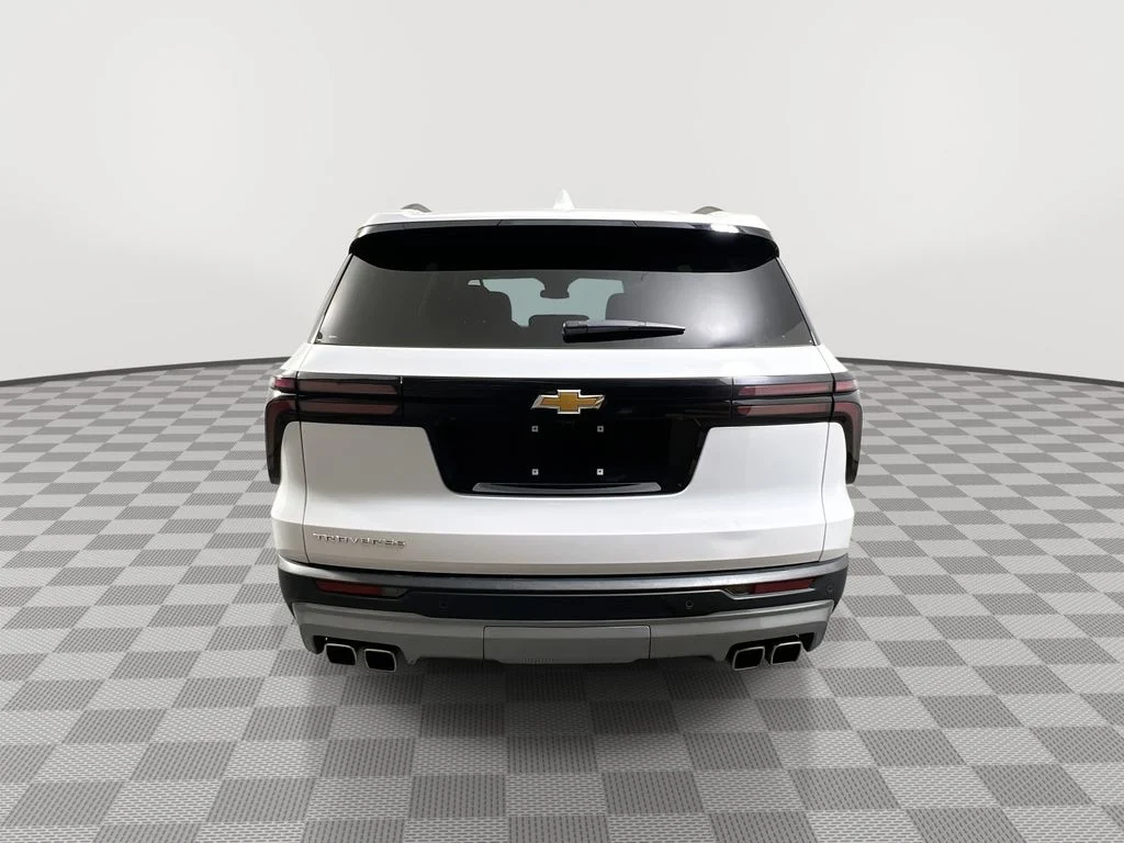 Used 2025 White Chevrolet LT image 7