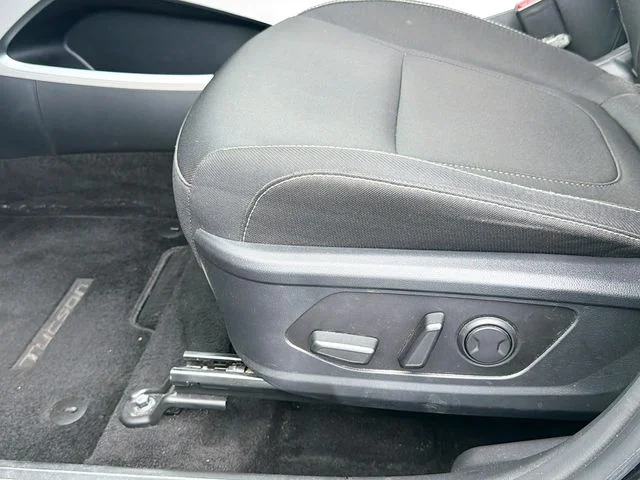 Used 2022 Black Hyundai SEL Convenience image 19