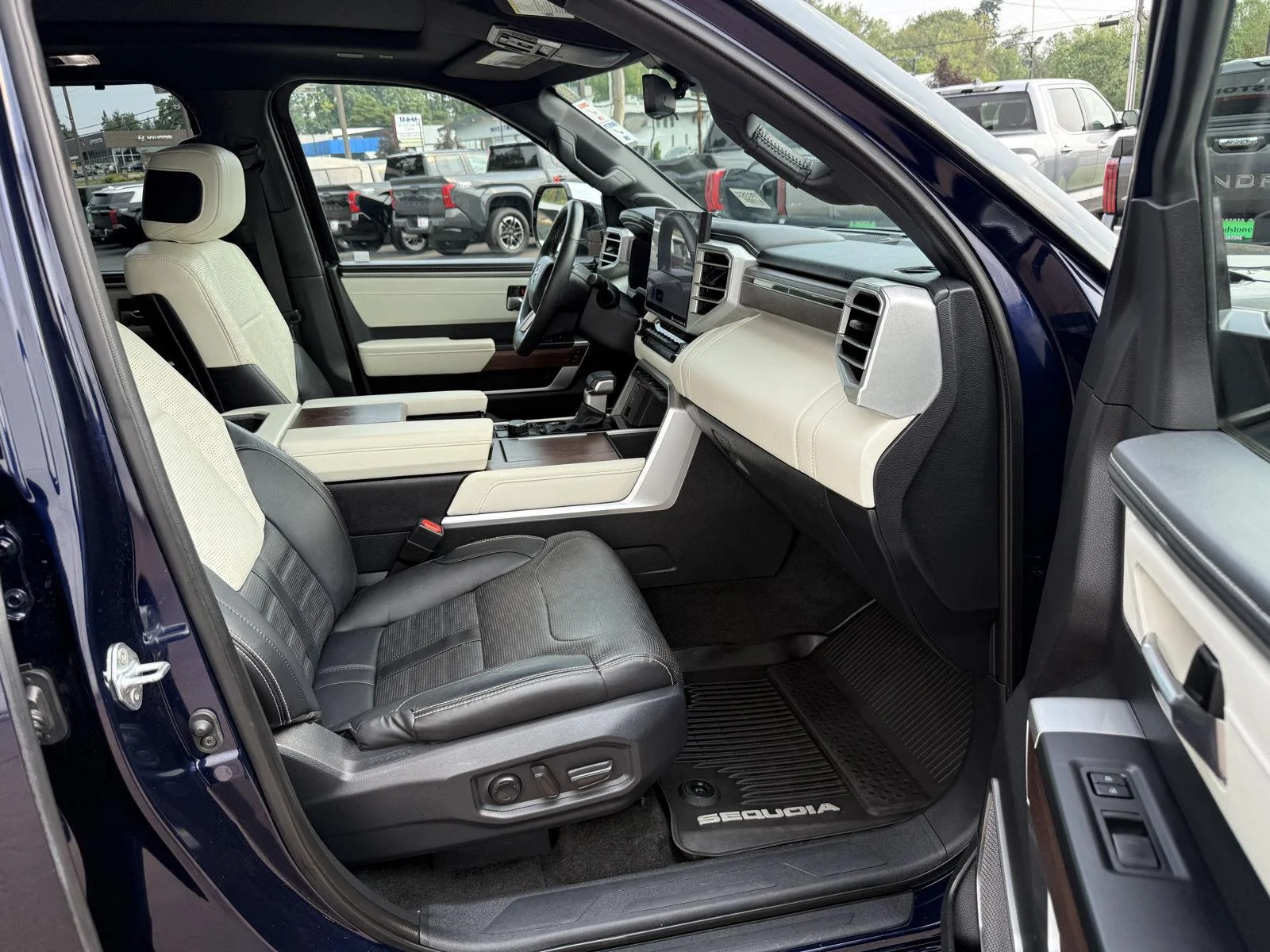 Used 2023 Blueprint Toyota Capstone image 32