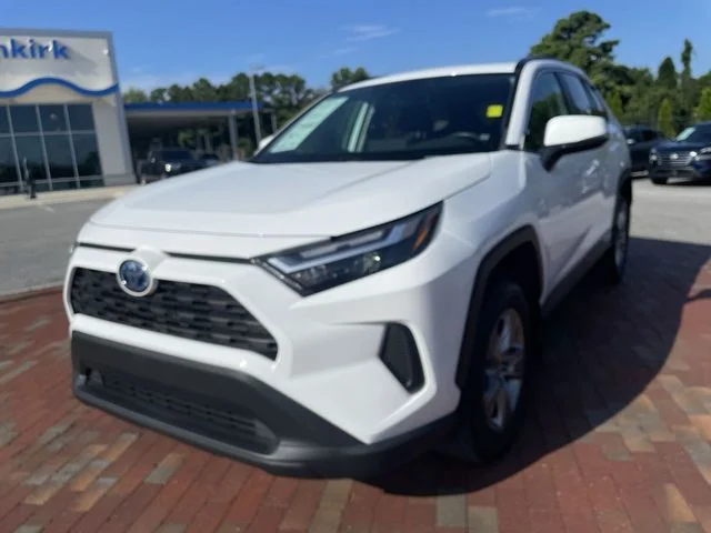 2024 Toyota RAV4 Hybrid XLE