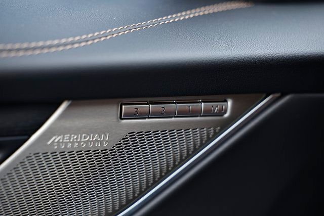 2026 Jaguar F-Pace R-Dynamic S - Photo 16