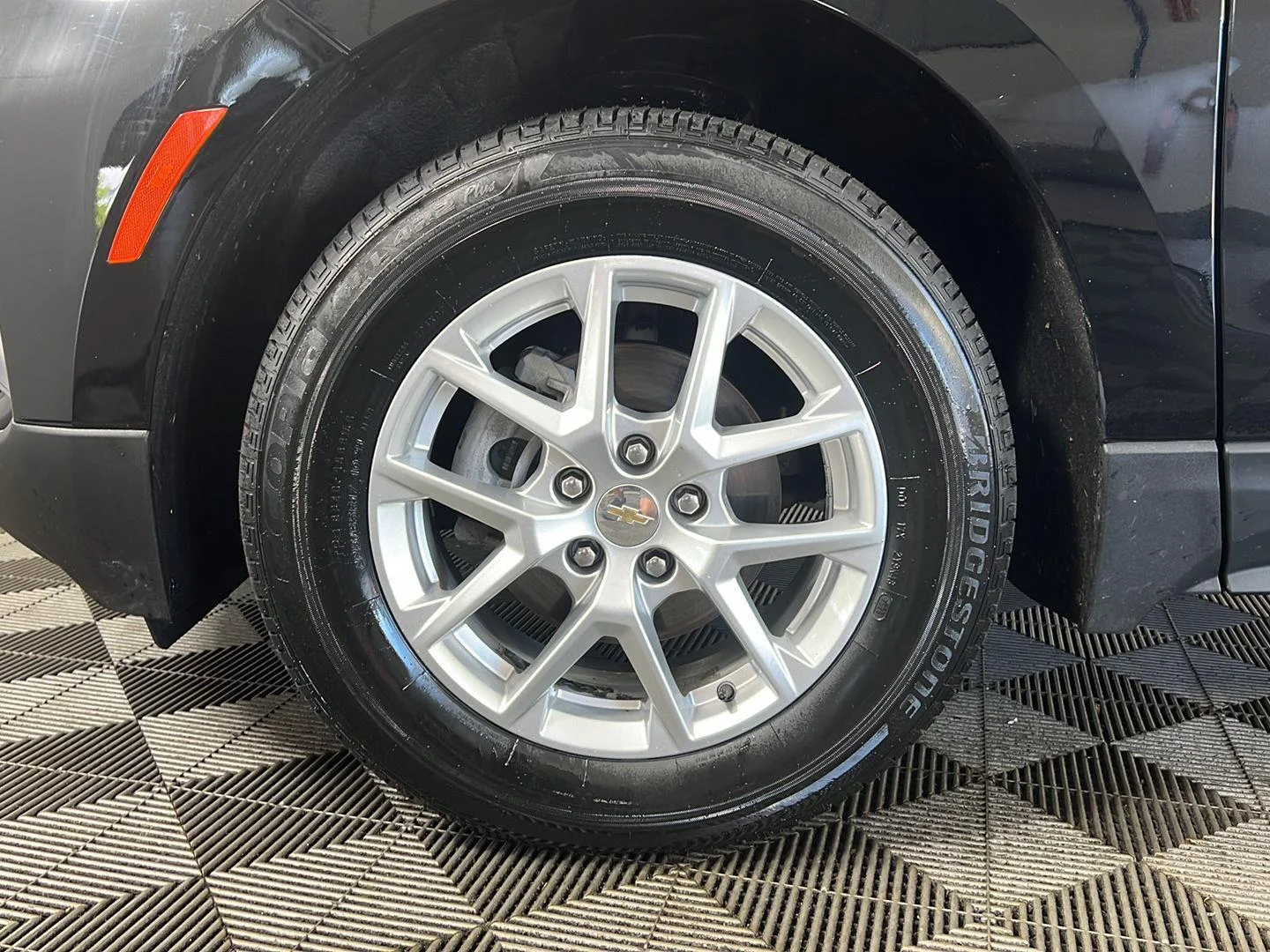 Used 2024 Black Metallic Chevrolet LT image 31
