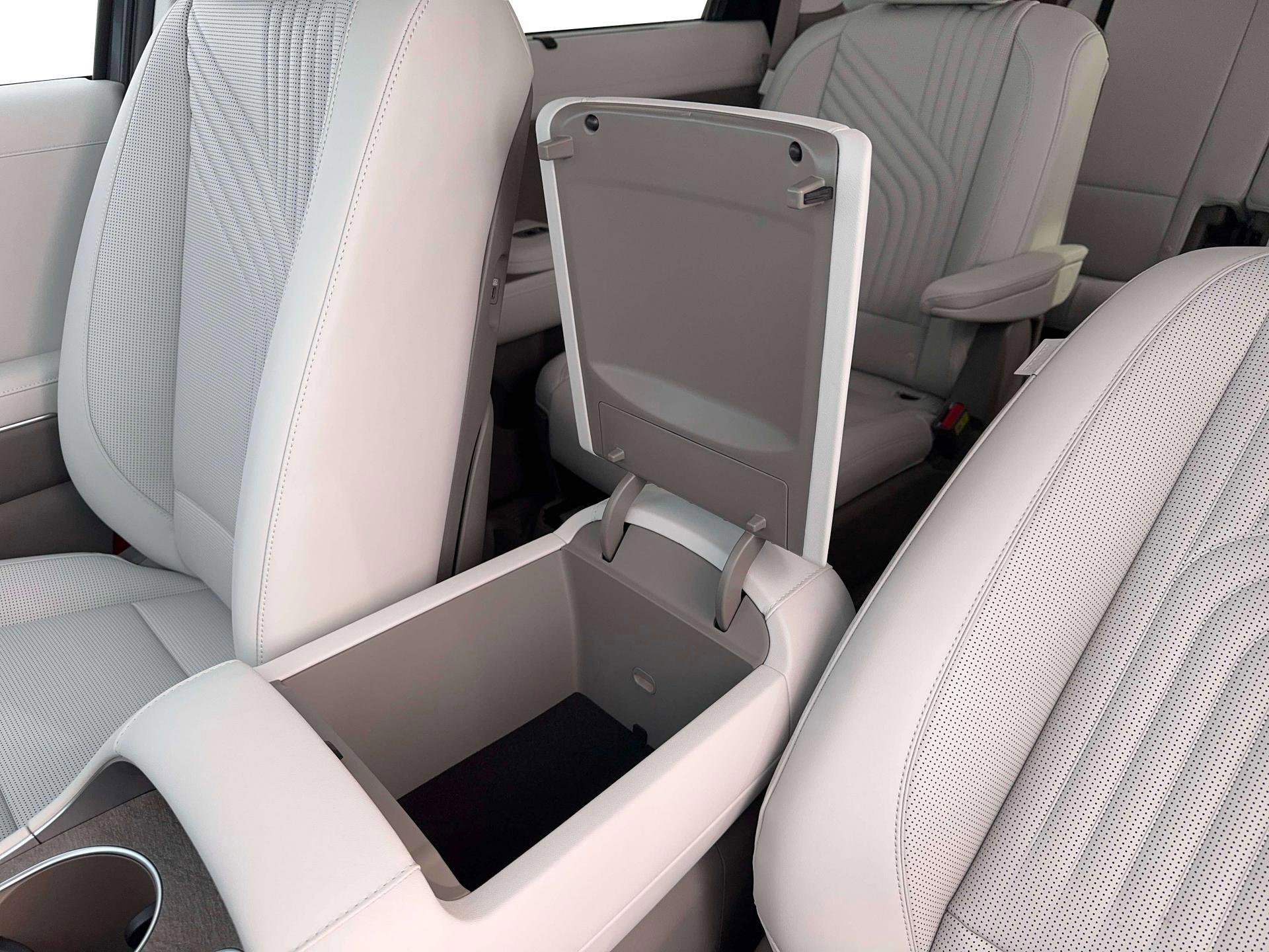 New 2026 Classy Blue Pearl Hyundai SEL Premium FWD image 11