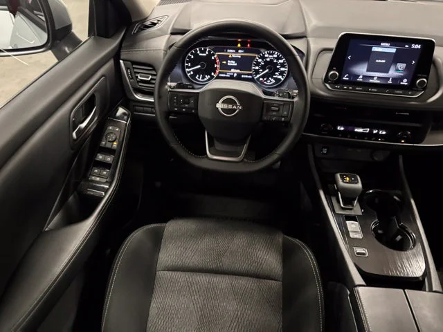 Used 2025 Silver Nissan SV image 12