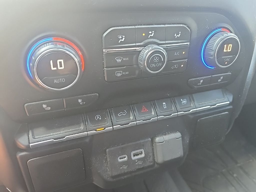 Used 2020 Silver Chevrolet LT image 17