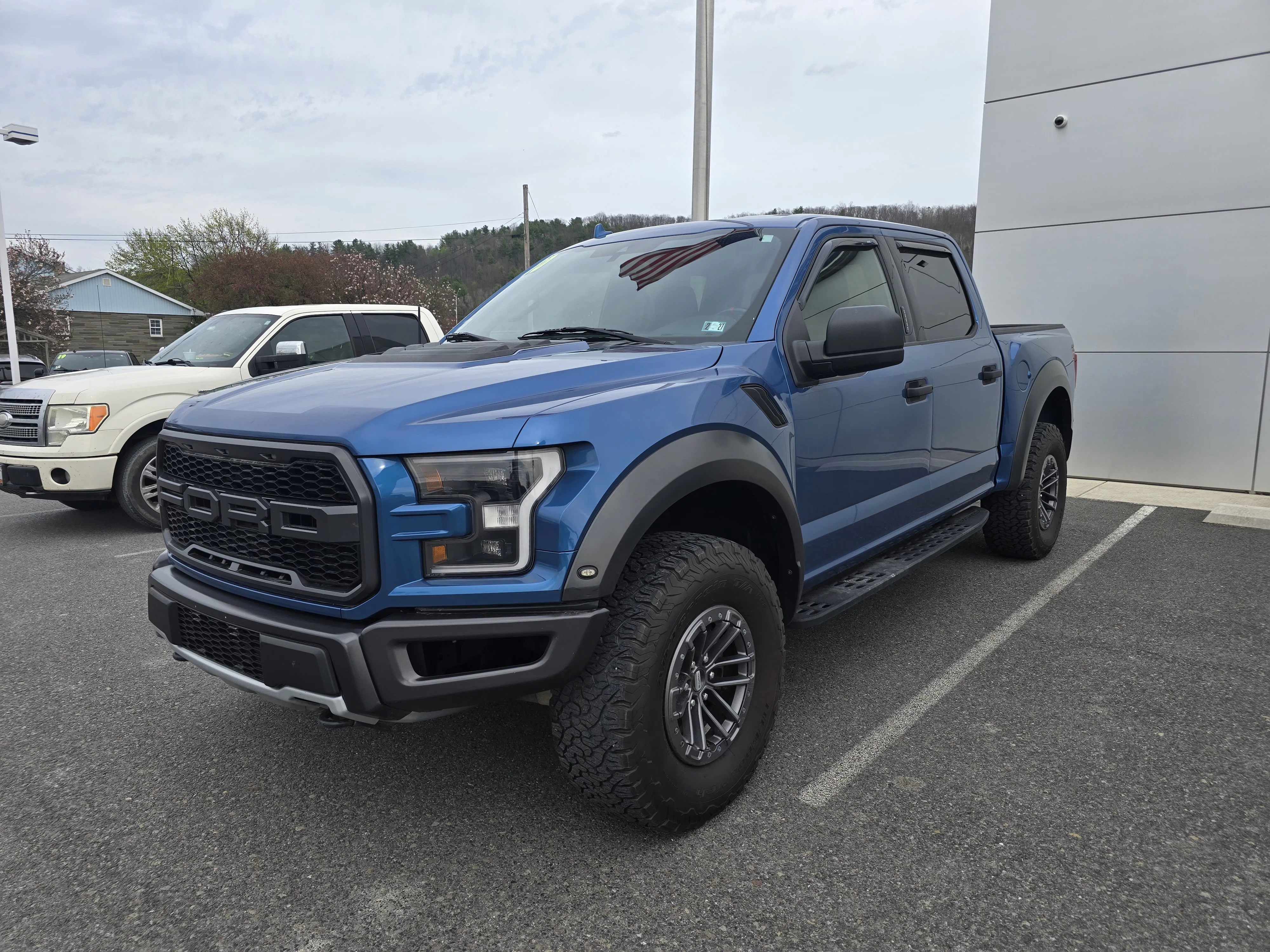 Used 2020 Ford Performance Blue Metallic Ford Raptor image 8