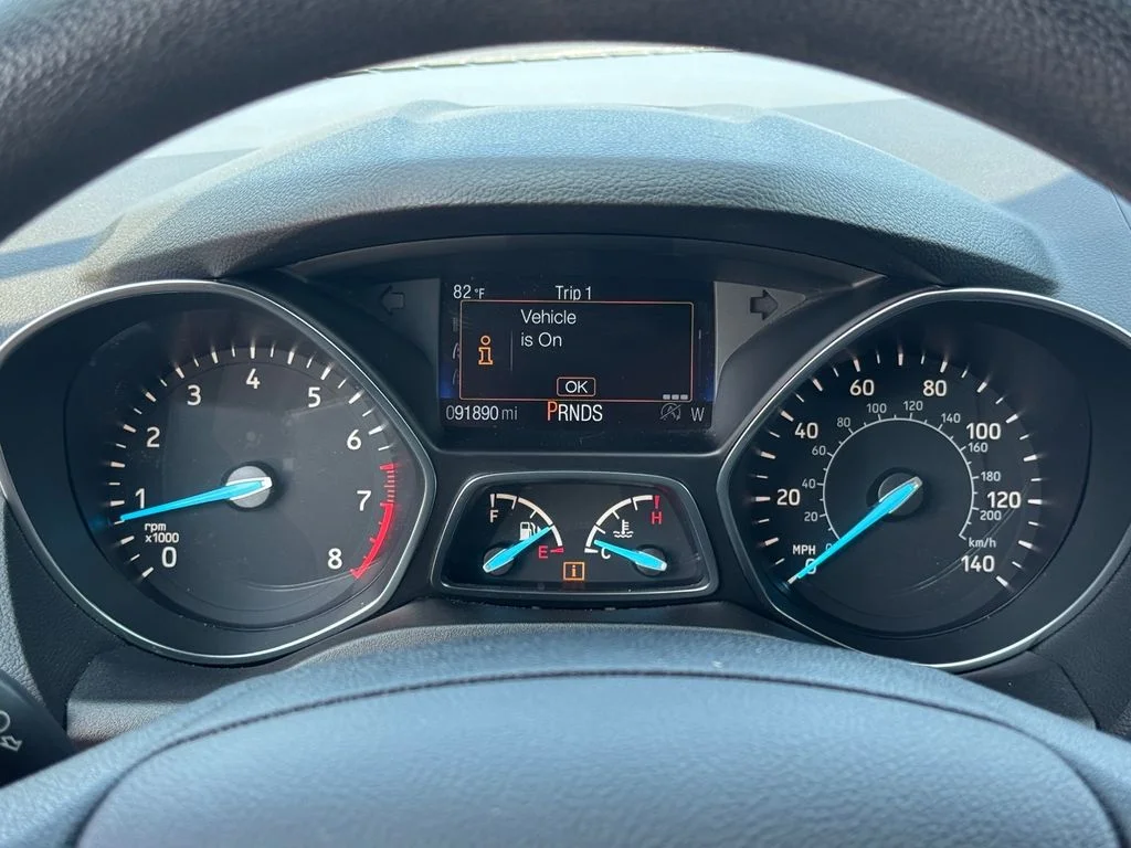 Used 2019 Red Ford SE image 19