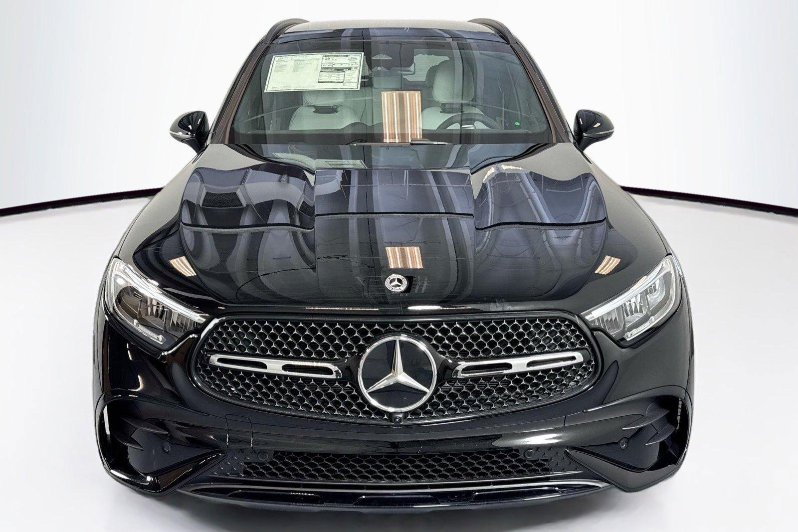 New 2026 Black Mercedes-Benz GLC 300 image 2