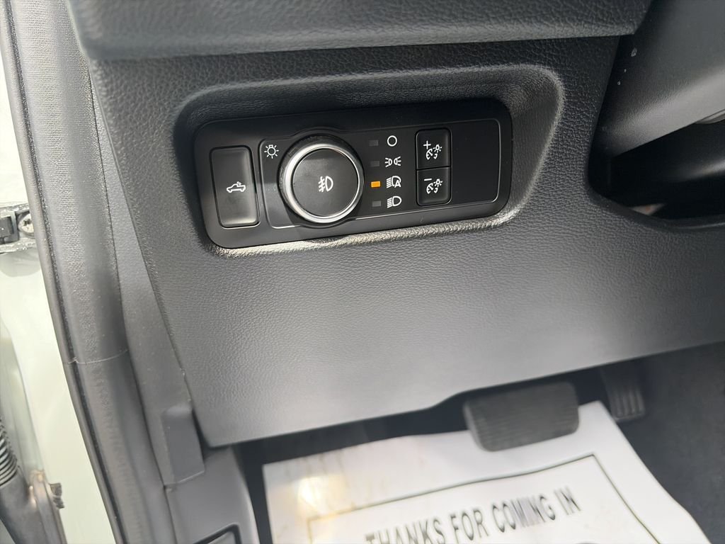Used 2024 Green Ford XLT image 20