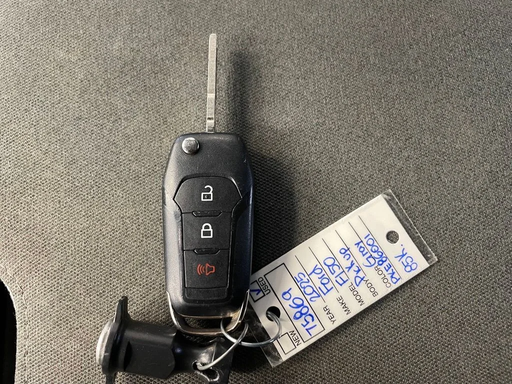 Used 2023 Gray Ford XLT image 18