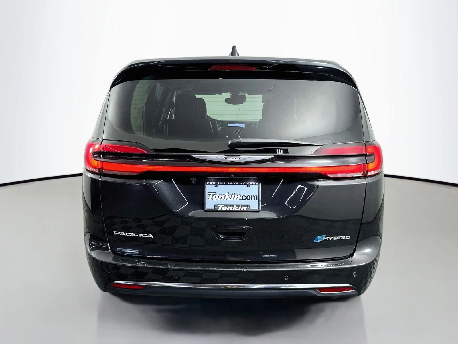 Used 2023 Brilliant Black Crystal Pearlcoat Chrysler Touring L image 7