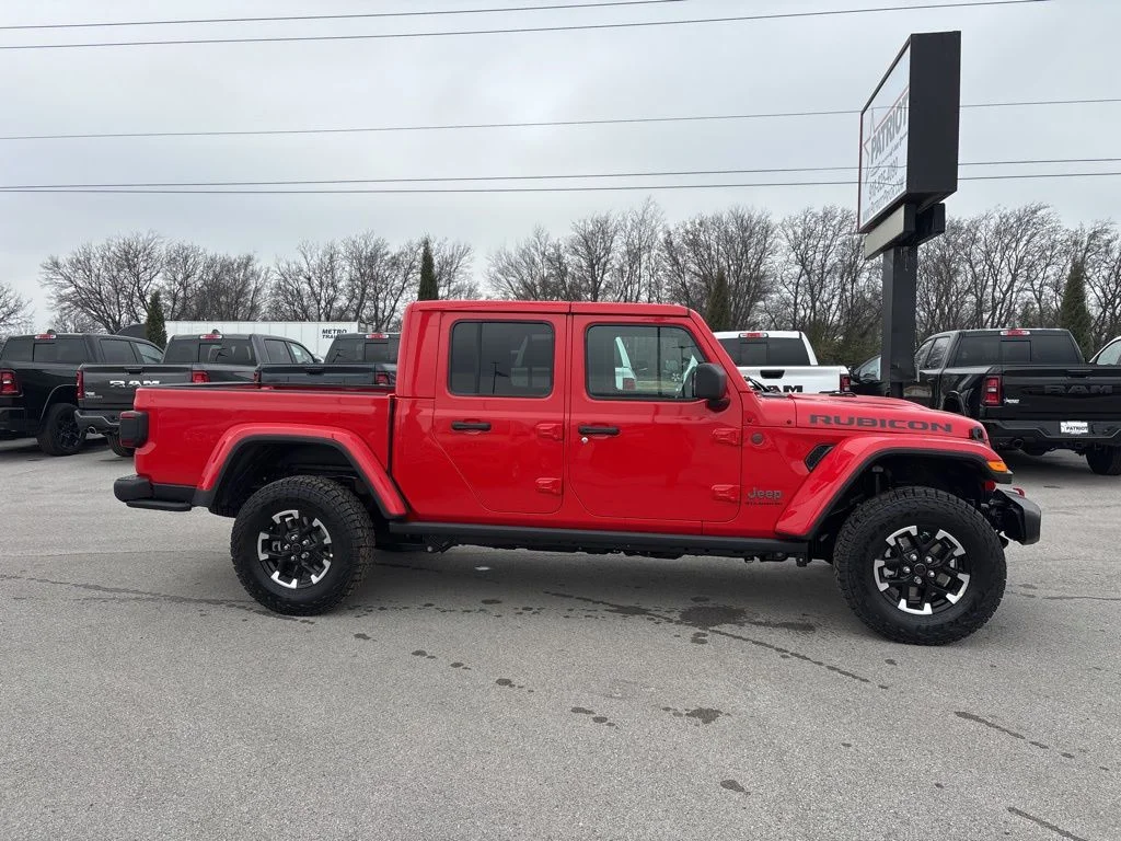 New 2026 Firecracker Red Clear-Coat Exterior Paint Jeep Rubicon image 2